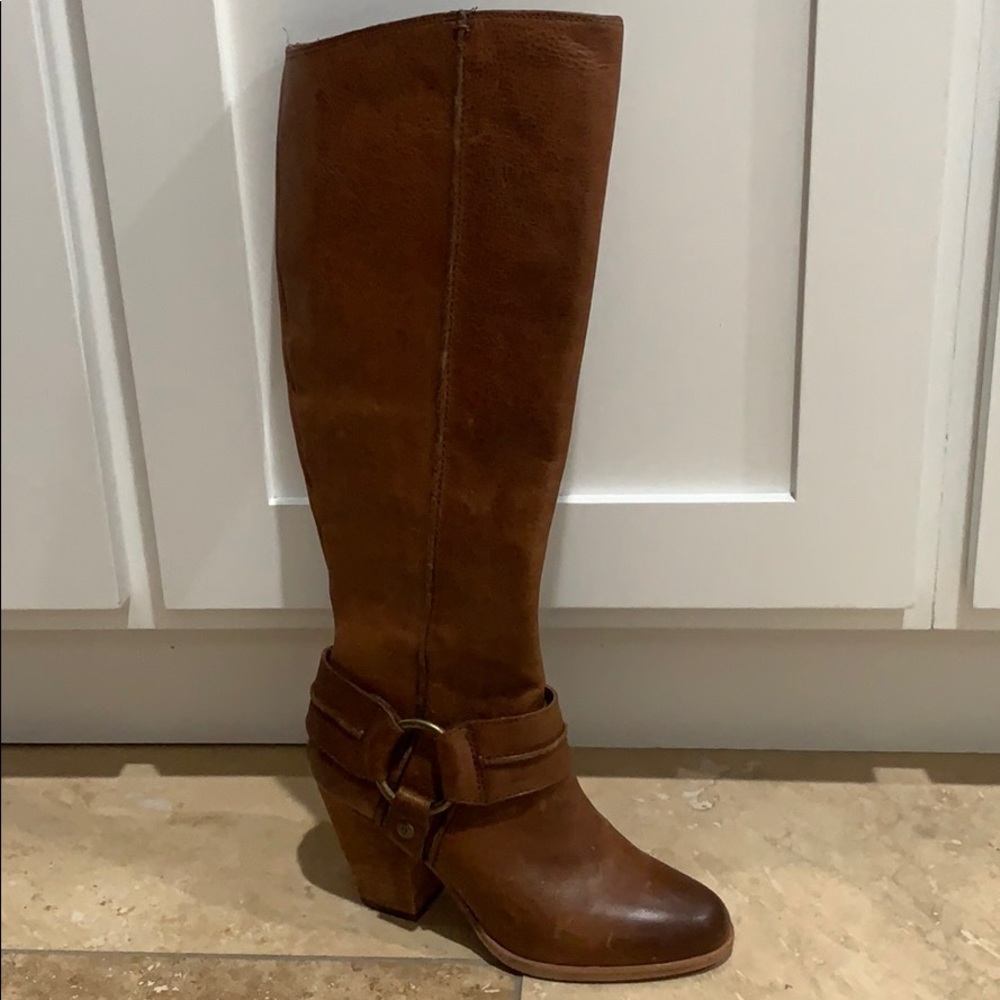 Brand NEW Frye ESSA Seam Tall Boots size 5.5